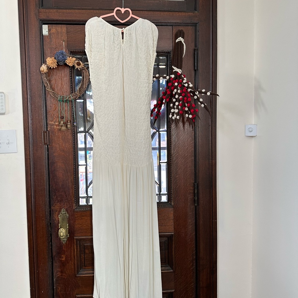 Vintage R.J. Collection by Chelsea Rousseau Long Ruched Gown, Ivory, Size 6 - Picture 2 of 10